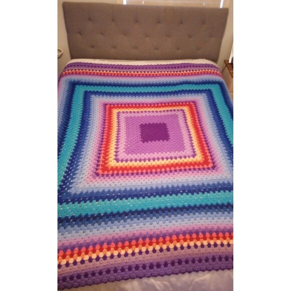 Vtg Vintage Handmade Crochet Afghan Throw Granny Blanket Rainbow 70" X 70" XL - Picture 10 of 10